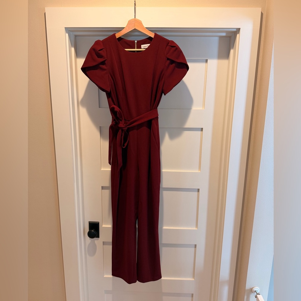 Calvin Klein jumpsuit in beautiful burgundy size 6 - like new